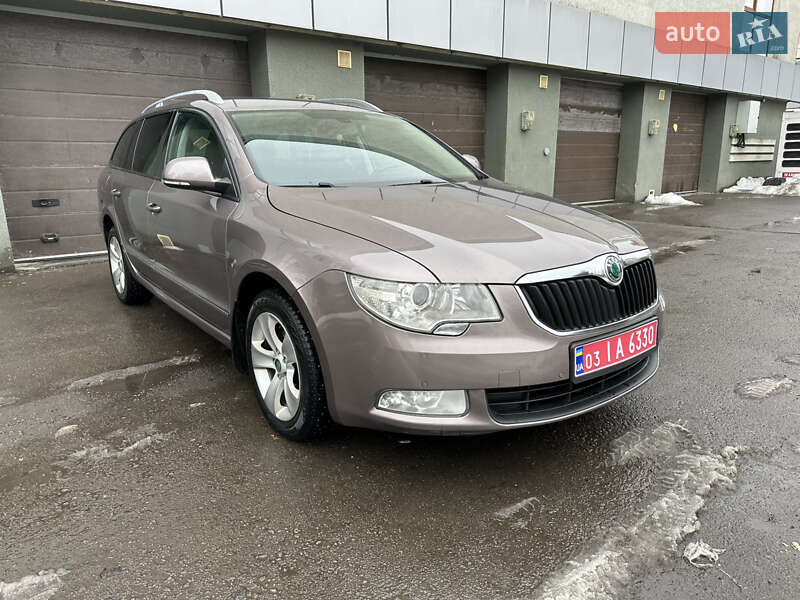 Универсал Skoda Superb 2013 в Ровно фото 4 Универсал Skoda Superb 2013 в Ровно