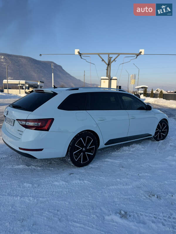 Универсал Skoda Superb 2017 в Хусте