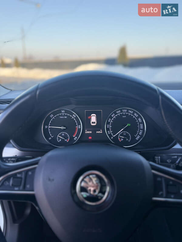 Универсал Skoda Superb 2017 в Хусте