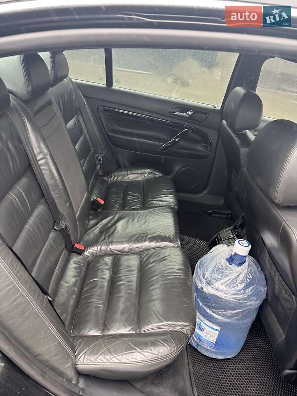 Лифтбек Skoda Superb 2005 в Запорожье