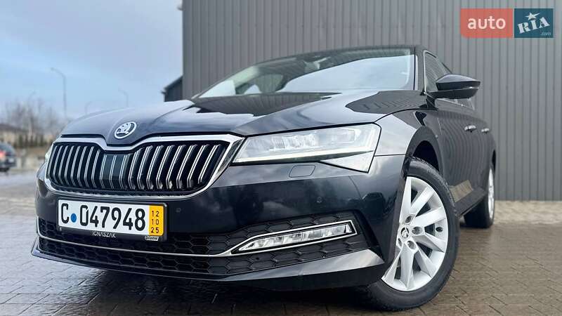Лифтбек Skoda Superb 2022 в Стрые