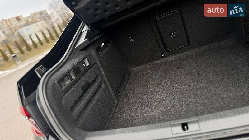 Лифтбек Skoda Superb 2022 в Стрые