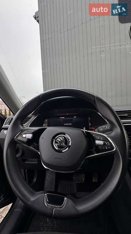 Лифтбек Skoda Superb 2022 в Стрые