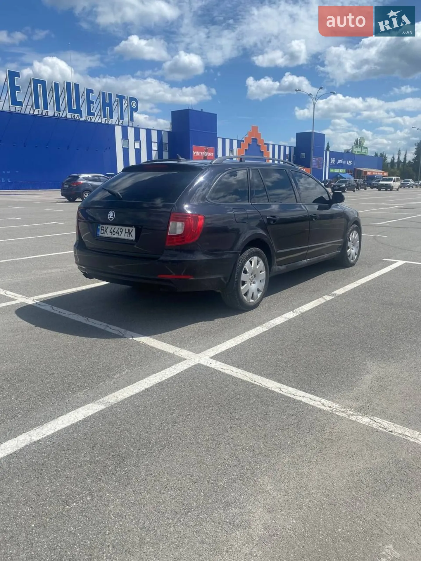 2011 Skoda Superb - мініатюра 3