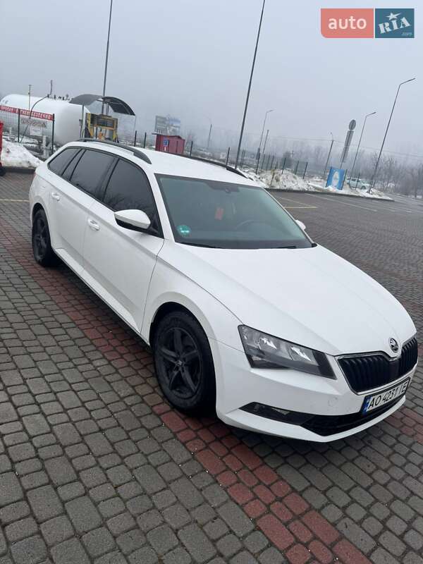 Универсал Skoda Superb 2019 в Тячеве фото 6 Универсал Skoda Superb 2019 в Тячеве