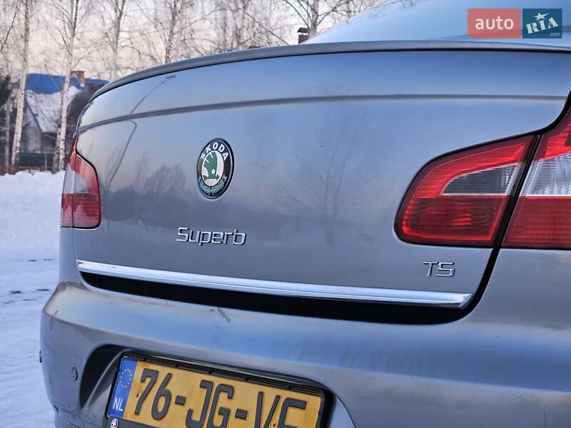 Лифтбек Skoda Superb 2008 в Дрогобыче