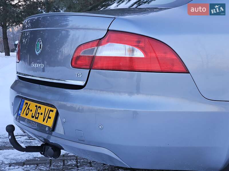 Лифтбек Skoda Superb 2008 в Дрогобыче