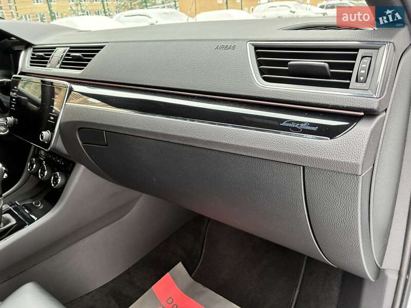 Универсал Skoda Superb 2023 в Киеве фото 70 Универсал Skoda Superb 2023 в Киеве