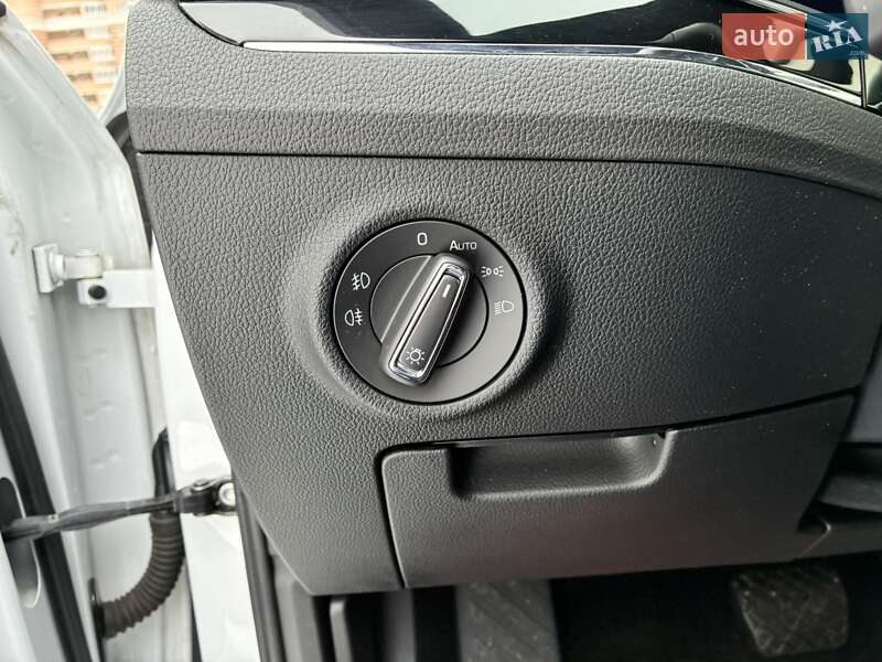 Универсал Skoda Superb 2023 в Киеве фото 79 Универсал Skoda Superb 2023 в Киеве