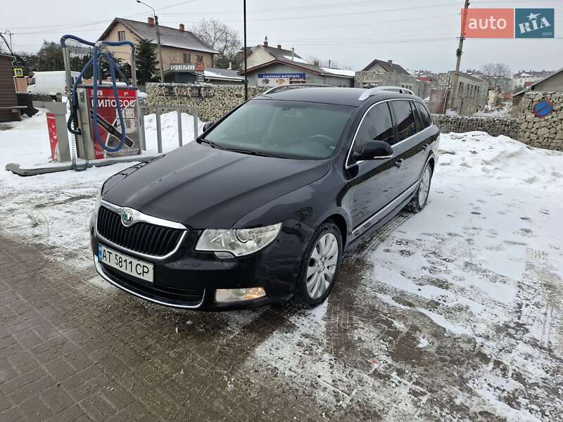 Универсал Skoda Superb 2011 в Ивано-Франковске