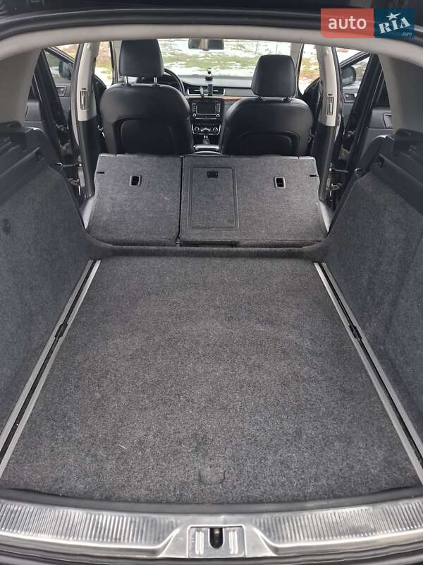 Универсал Skoda Superb 2011 в Ивано-Франковске