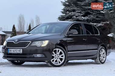 Лифтбек Skoda Superb 2013 в Сарнах