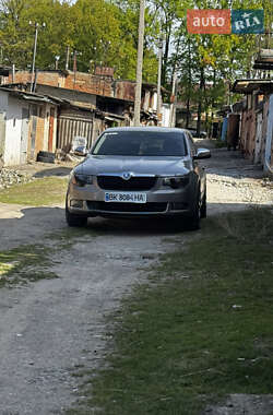Лифтбек Skoda Superb 2011 в Ровно