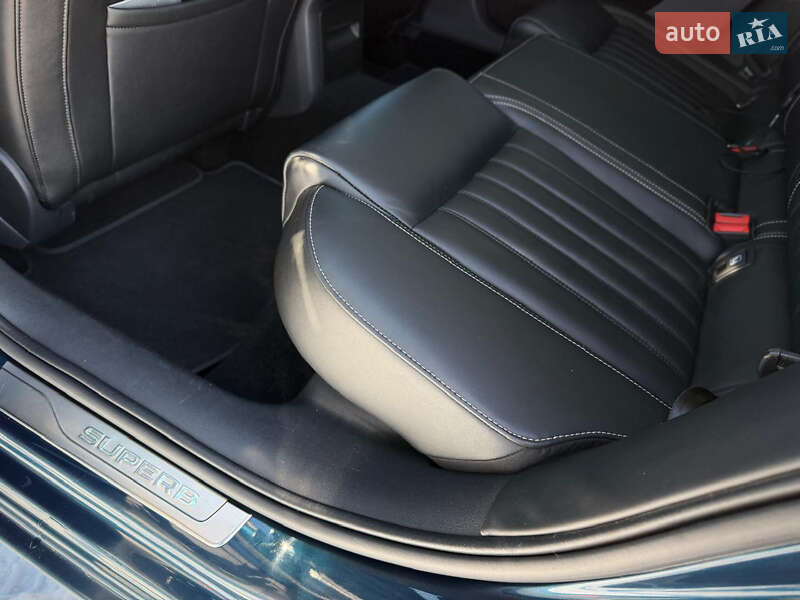 Лифтбек Skoda Superb 2020 в Киеве