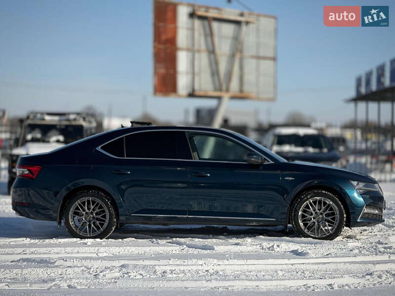 Лифтбек Skoda Superb 2020 в Киеве