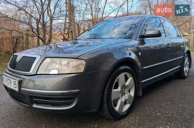 Лифтбек Skoda Superb 2002 в Виноградове