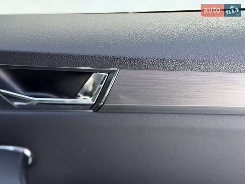 Универсал Skoda Superb 2021 в Ровно