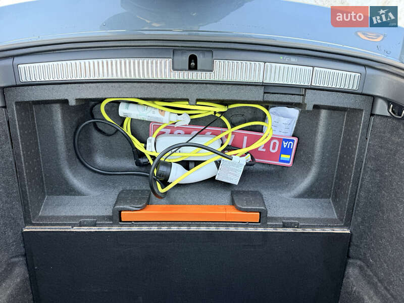 Универсал Skoda Superb 2021 в Ровно