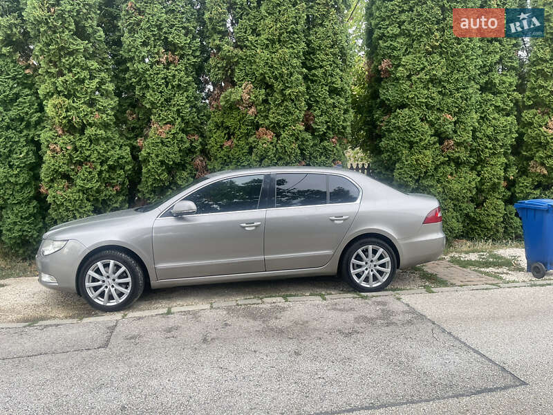 Ліфтбек Skoda Superb 2009 в Береговому фото 11 Ліфтбек Skoda Superb 2009 в Береговому