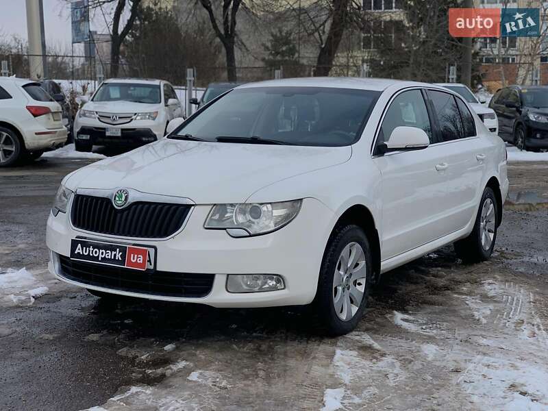 Skoda Superb 2012 Skoda Superb 2012