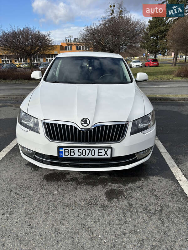 Ліфтбек Skoda Superb 2014 в Виноградові