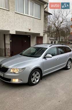 Универсал Skoda Superb 2013 в Тернополе