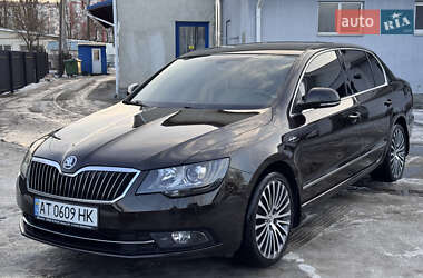 Универсал Skoda Superb 2013 в Ивано-Франковске