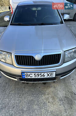 Лифтбек Skoda Superb 2006 в Новояворовске