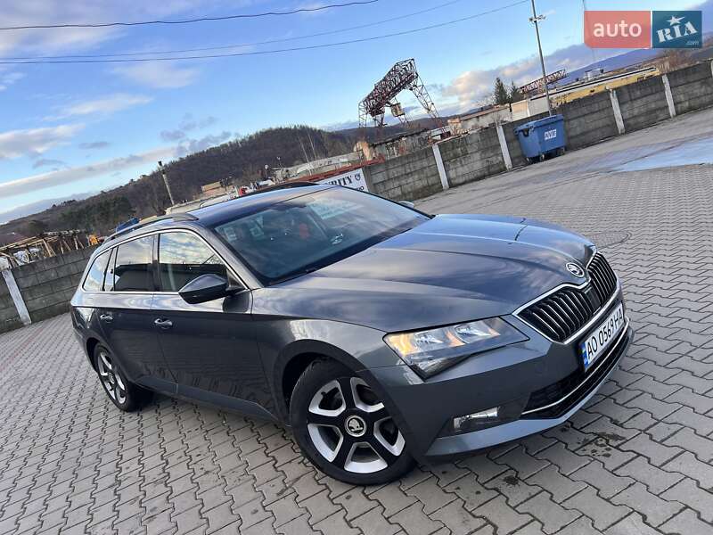 Універсал Skoda Superb 2015 в Мукачевому