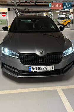 Универсал Skoda Superb 2022 в Ужгороде