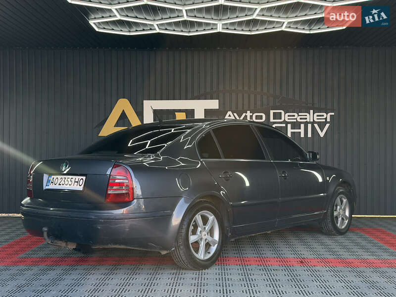 Ліфтбек Skoda Superb 2006 в Тячеві