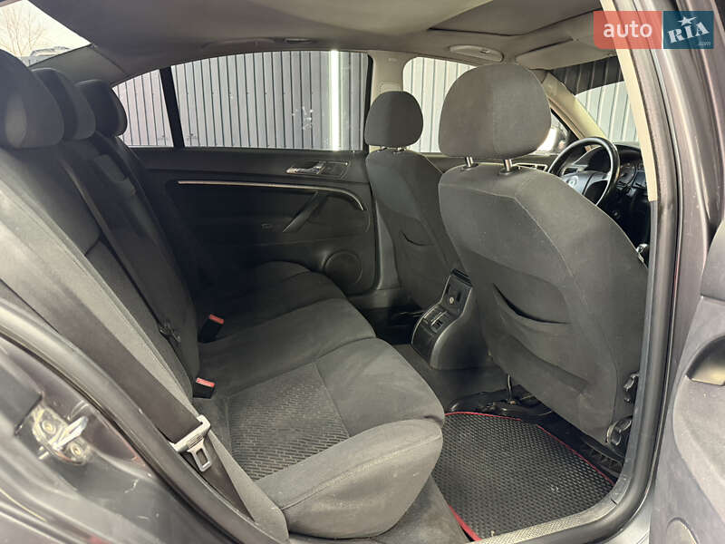 Ліфтбек Skoda Superb 2006 в Тячеві