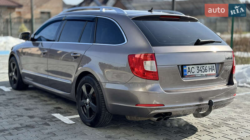 Універсал Skoda Superb 2010 в Луцьку