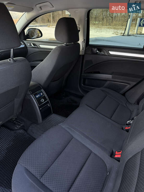 Ліфтбек Skoda Superb 2014 в Красилові