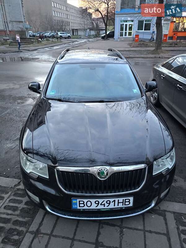 Skoda Superb 2012 Skoda Superb 2012
