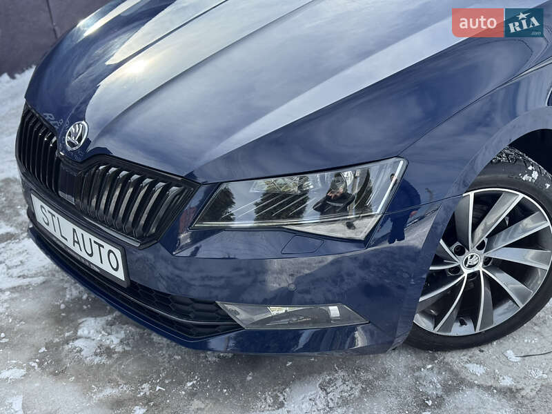 Ліфтбек Skoda Superb 2017 в Львові