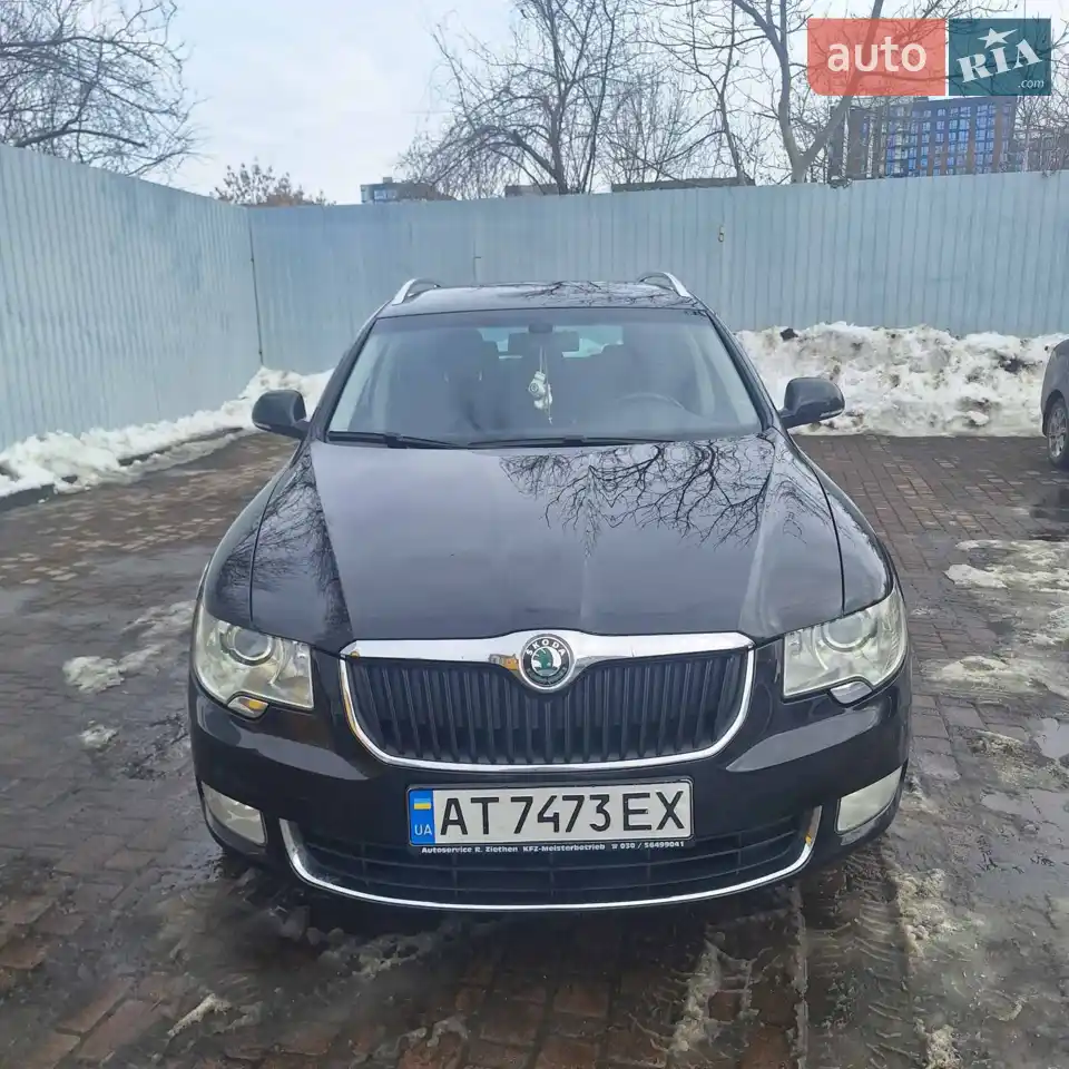 2011 Skoda Superb - мініатюра 40