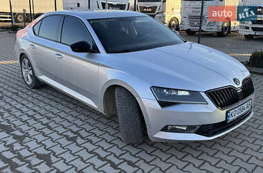 Лифтбек Skoda Superb 2017 в Хусте