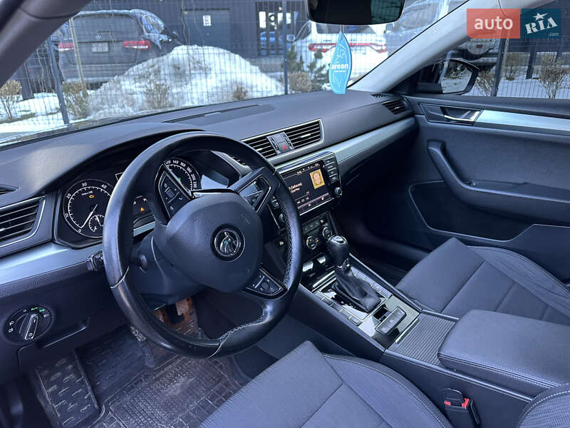 Лифтбек Skoda Superb 2016 в Ивано-Франковске