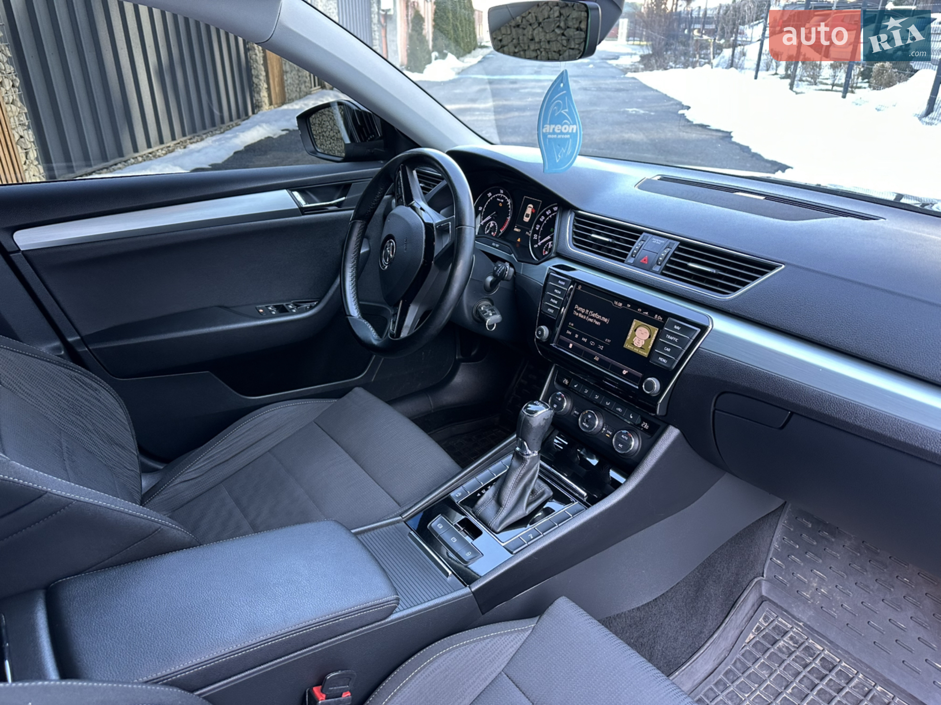 2016 Skoda Superb - мініатюра 16