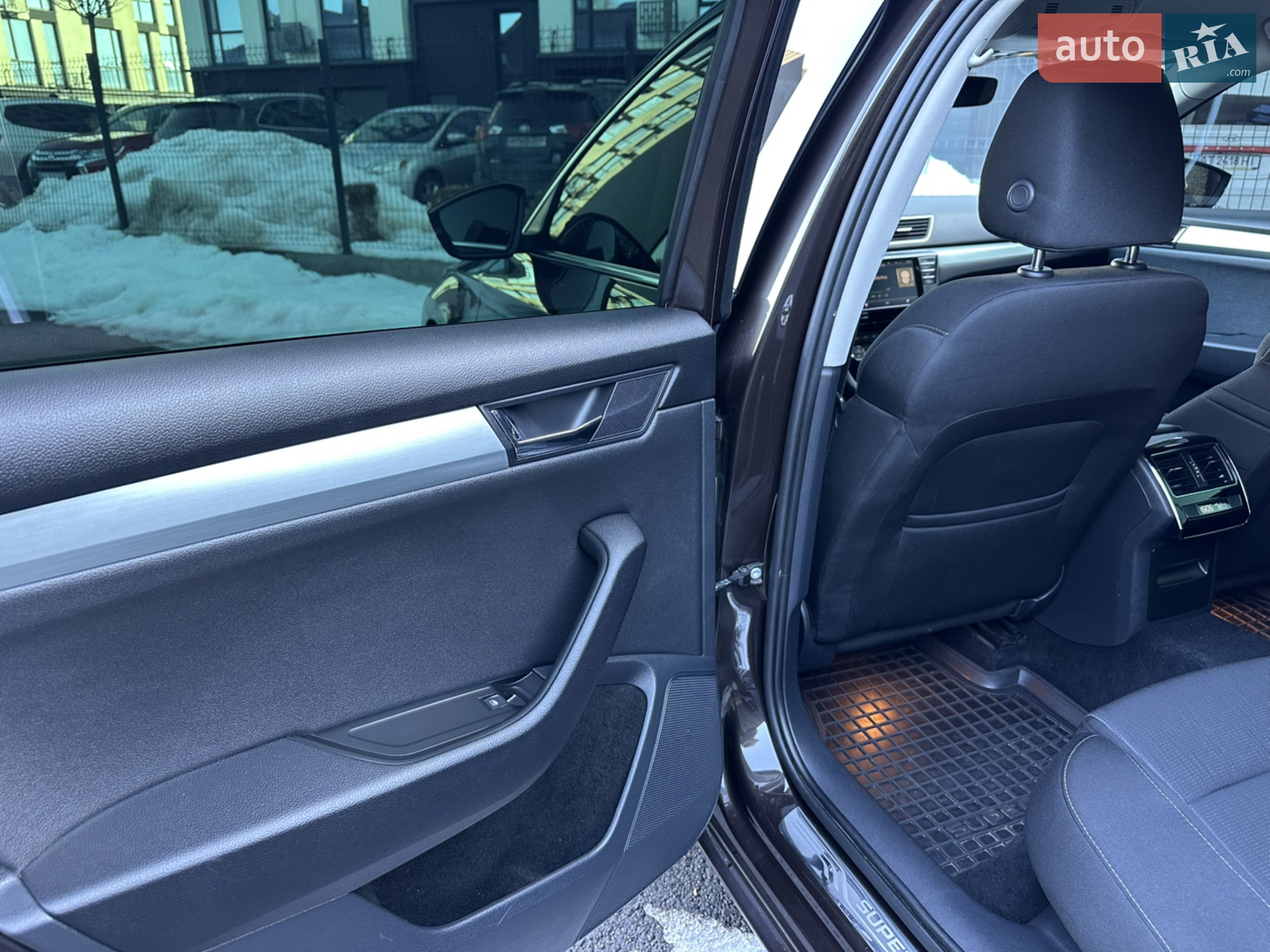 2016 Skoda Superb - мініатюра 24