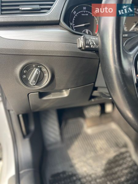 Універсал Skoda Superb 2016 в Ужгороді