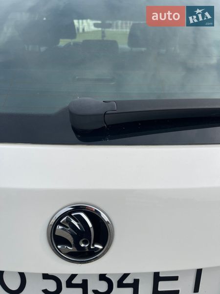 Універсал Skoda Superb 2016 в Ужгороді