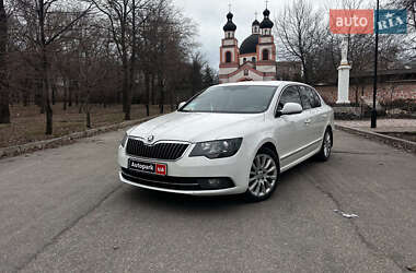 Лифтбек Skoda Superb 2013 в Запорожье