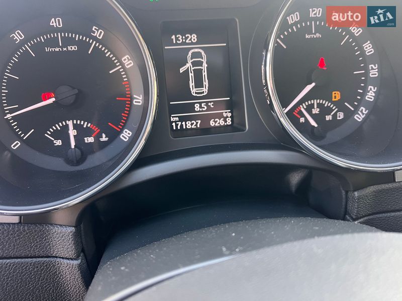 Универсал Skoda Superb 2015 в Луцке