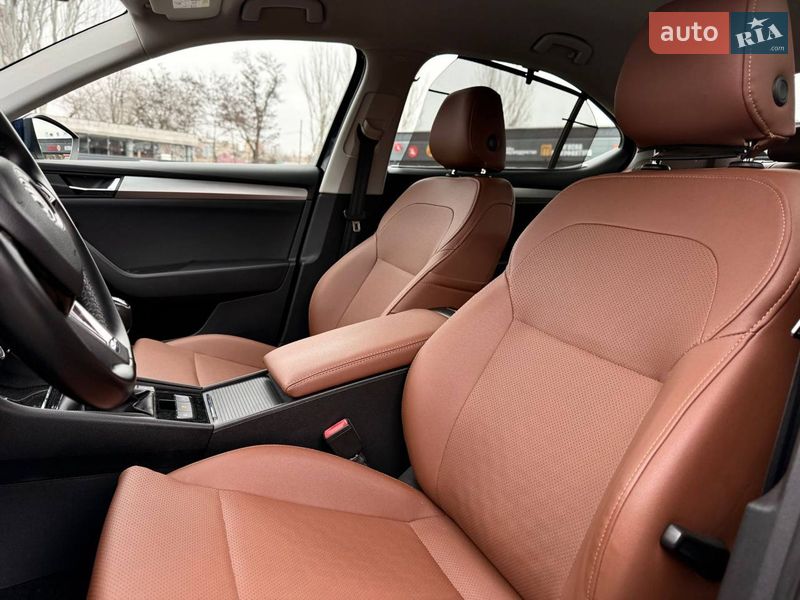 Лифтбек Skoda Superb 2015 в Кривом Роге