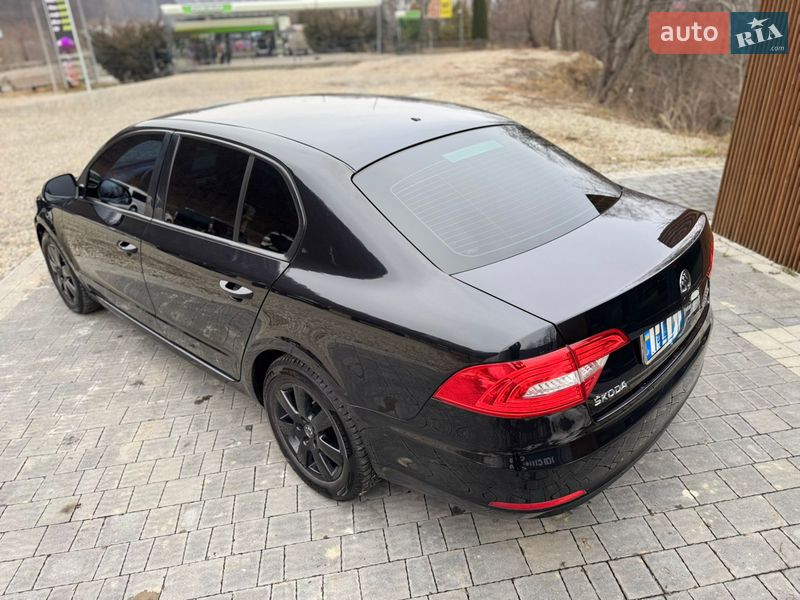 Лифтбек Skoda Superb 2014 в Яремче