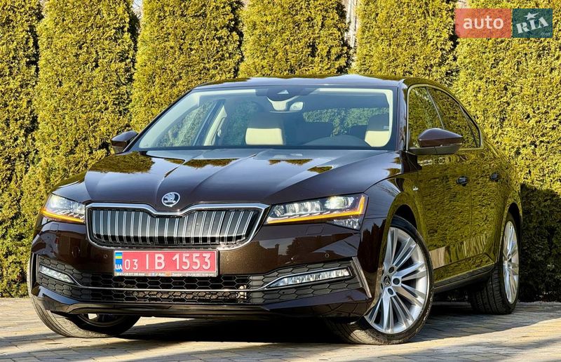 Ліфтбек Skoda Superb 2020 в Хусті