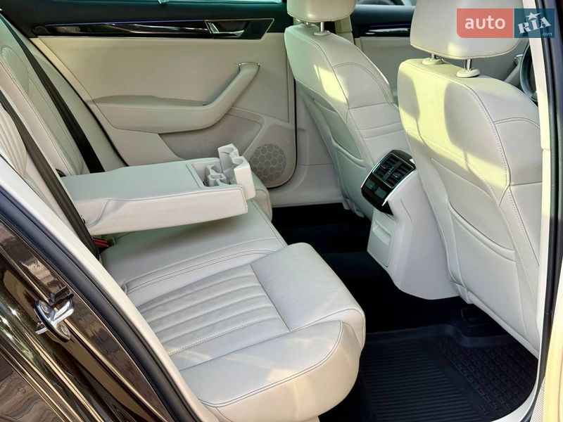 Ліфтбек Skoda Superb 2020 в Хусті