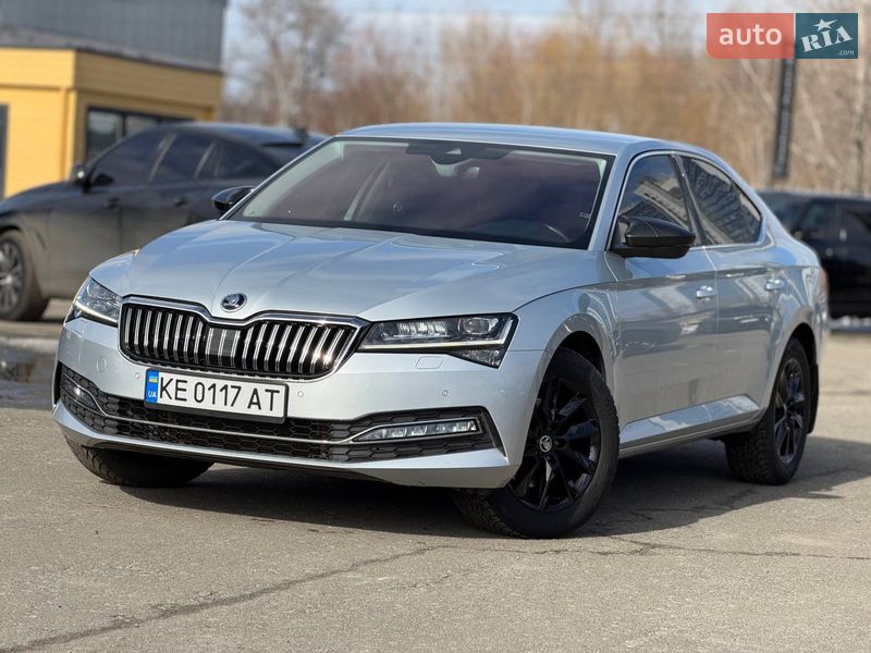 Лифтбек Skoda Superb 2022 в Киеве